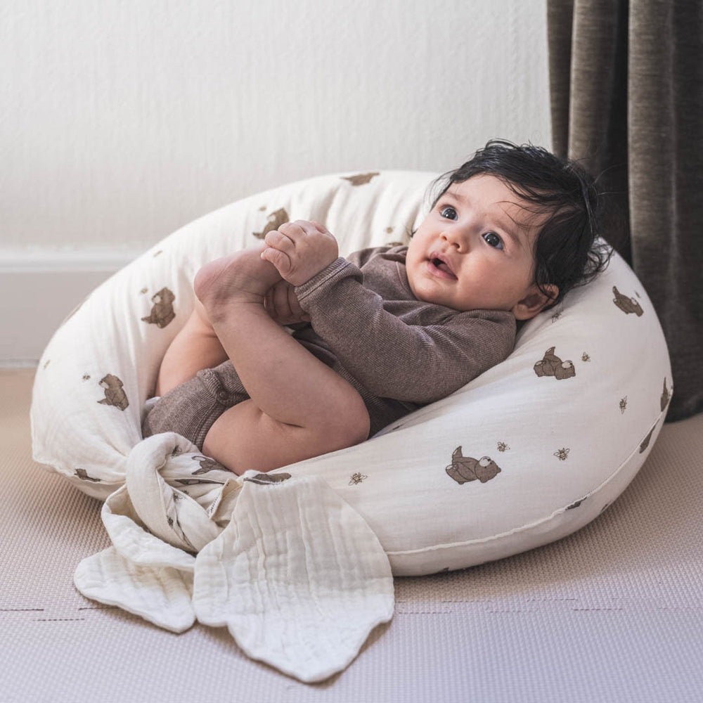 That's Mine Moon ammepude - Bees and bears - 45% Organic cotton / 55% Thermoballs Buy Amning & pusletid||Ammepuder||Pusle||Alle||Favoritter||Amning||personale||Bees and bears||Influencer choice||Amning||alt minus sløjfe||NOOS||Del dine øjeblikke||mette-sale here.