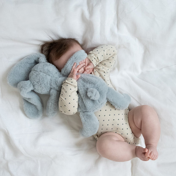 That's Mine Ellis bodystocking - Lots of love sky - 48% Organic cotton / 47% Modal / 5% Elastan Buy Tøj||Bodystockings||Undertøj||Udsalg||Alle||Newborn essentials||AW24 - VIP adgang||Lots of love||Udsalg - tøj||alt minus sløjfe||Summer Bundle||mette-sale||Black week - bundle 1||bj-jersey-offer (Copy)||Udsalg - Onesies og bodystockings||Jersey||test-januar-26||Januar bundle - 5 for 449,-||Orderly Emails - Recommended Products here.