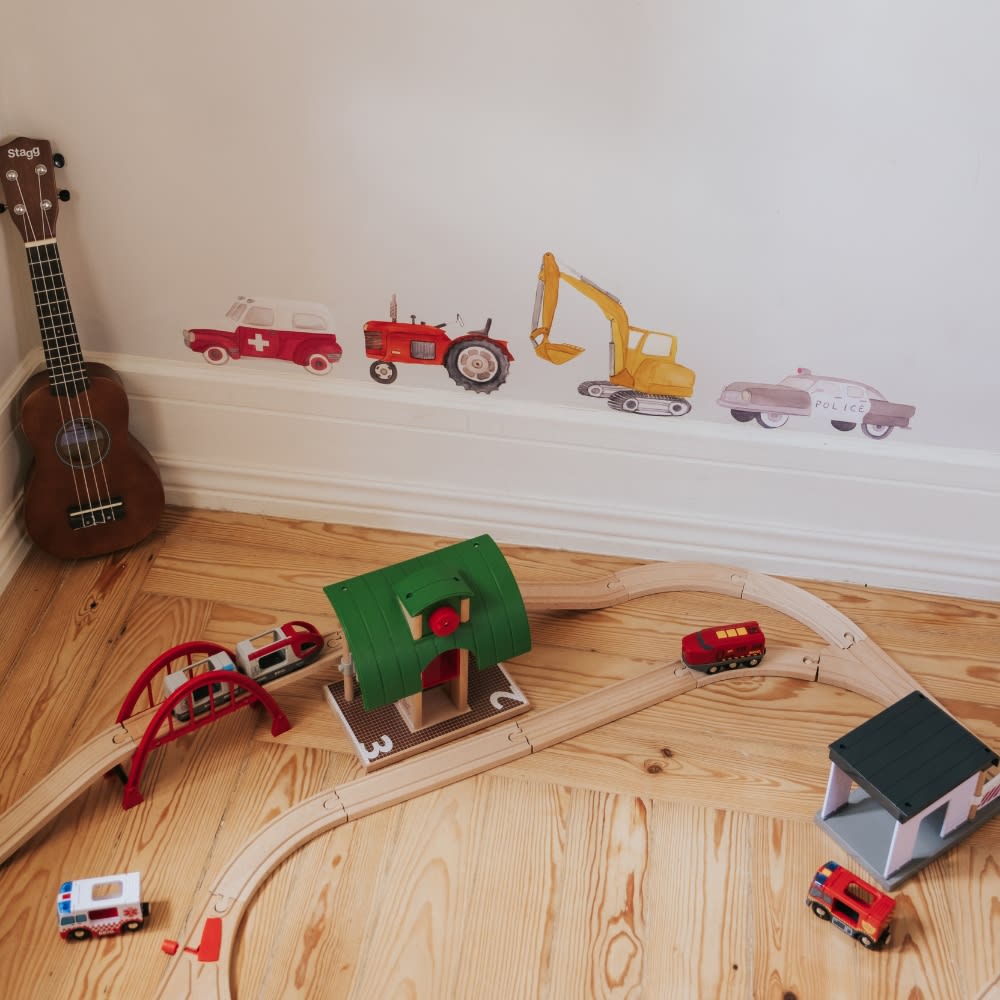 That's Mine Wallsticker heroes on wheels - Multi - 100% Textile foil Buy Bolig & udstyr||Børneværelset||Wallstickers||Alle||personale||Efterår & vinter 2025||alt minus sløjfe||NOOS||AW25 NOOS||mette-sale here.